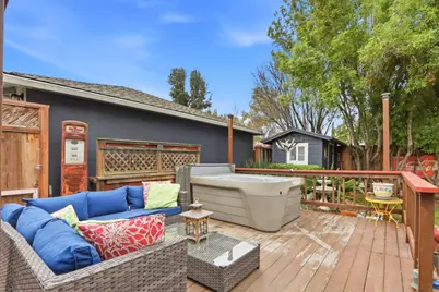 1385 Selo Dr, Sunnyvale, CA 94087 - Photo 22