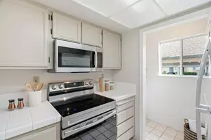 1045 Summershore Ct, San Jose, CA 95122 - Photo 10