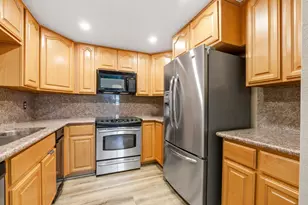 42 Muirfield Ct, San Jose, CA 95116 - Photo 10