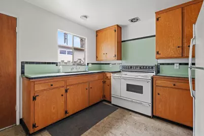 1079 Wheeler St, Seaside, CA 93955 - Photo 6