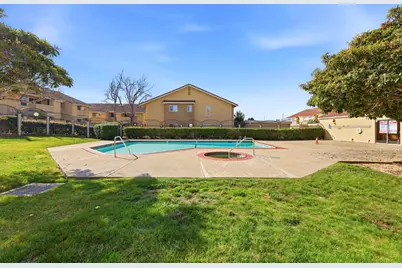 7 Las Moradas Cir, San Pablo, CA 94806 - Photo 42
