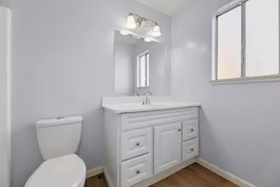 7 Las Moradas Cir, San Pablo, CA 94806 - Photo 32