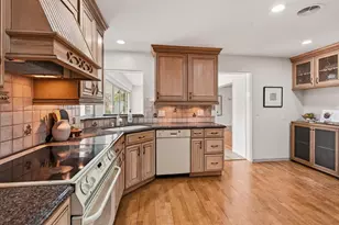 83 Doud Dr, Los Altos, CA 94022 - Photo 10