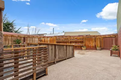 1637 Del Monte Blvd B, Seaside, CA 93955 - Photo 18