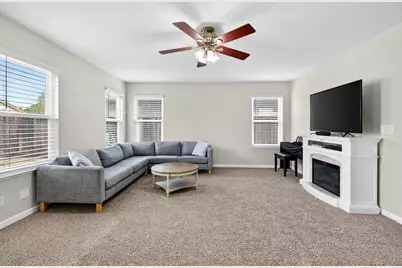 1741 Mimosa St, Hollister, CA 95023 - Photo 14