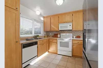 972 Diaz Ln, Foster City, CA 94404 - Photo 8