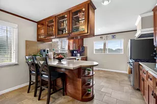 6870 Lakeview Dr, Salinas, CA 93907 - Photo 10