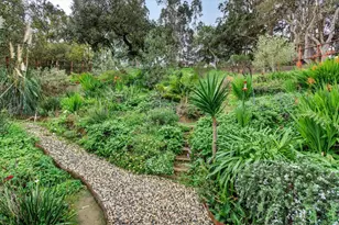 6870 Lakeview Dr, Salinas, CA 93907 - Photo 28