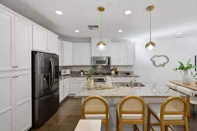 381 Charles Morris Ter, Sunnyvale, CA 94085 - Photo 10