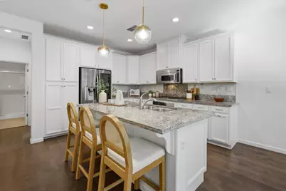 381 Charles Morris Ter, Sunnyvale, CA 94085 - Photo 14