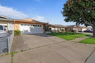 1780 Truckee Way, Salinas, CA 93906 - Photo 2