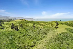 720 Lockhaven Dr, Pacifica, CA 94044 - Photo 2