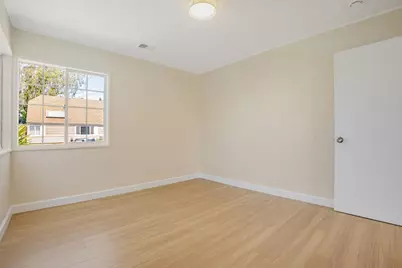 720 Lockhaven Dr, Pacifica, CA 94044 - Photo 46