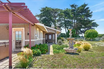 260 Giberson Rd, Moss Landing, CA 95039 - Photo 8