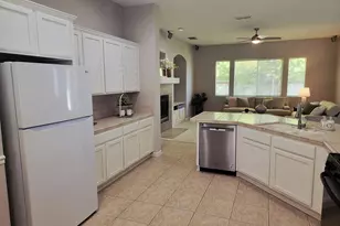 9608 Crystal Bay Ln, Elk Grove, CA 95758 - Photo 10