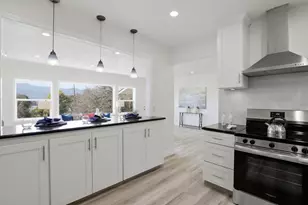 22000 Fortini Rd, San Jose, CA 95120 - Photo 24