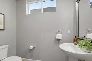 157 Llano De Los Robles Ave 4, San Jose, CA 95136 - Photo 32