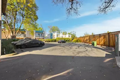 565 W Latimer Ave, Campbell, CA 95008 - Photo 36