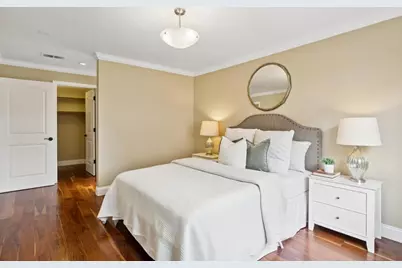 712 San Conrado Ter 4, Sunnyvale, CA 94085 - Photo 16
