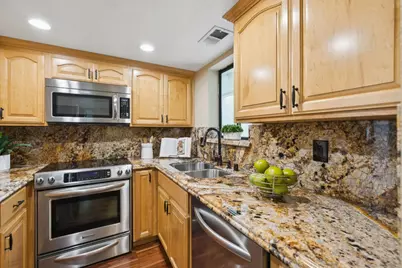 712 San Conrado Ter 4, Sunnyvale, CA 94085 - Photo 12