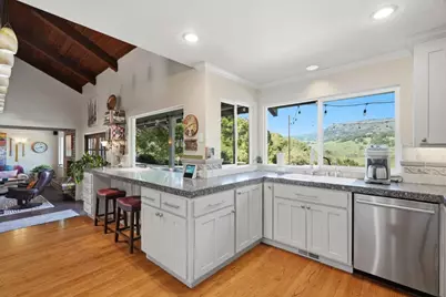 17200 Holiday Dr, Morgan Hill, CA 95037 - Photo 10