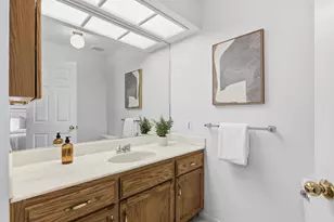 11915 Shadybrook Ct, Saratoga, CA 95070 - Photo 36