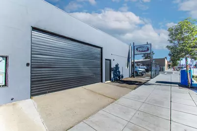 2951 Middlefield Rd, Redwood City, CA 94063 - Photo 2