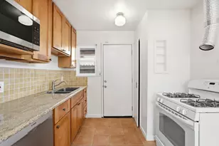 2350 Sacramento St, Berkeley, CA 94702 - Photo 16