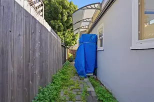 2350 Sacramento St, Berkeley, CA 94702 - Photo 36