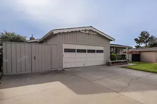24 St Francis Way, Salinas, CA 93906 - Photo 2