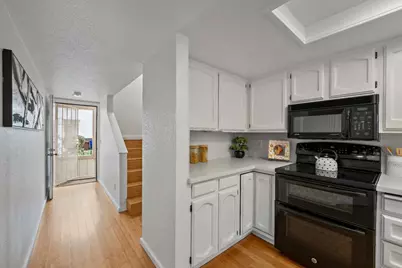 121 Creekside Ct, El Sobrante, CA 94803 - Photo 2