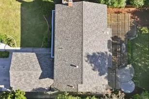 560 Hyannis Dr, Sunnyvale, CA 94087 - Photo 12