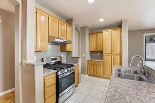 8506 Tambor Way, Elk Grove, CA 95758 - Photo 14
