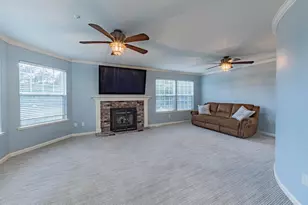 17705 Pond Derosa Ln, Salinas, CA 93907 - Photo 12