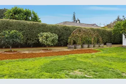 2025 Yorkshire Way, Mountain View, CA 94040 - Photo 34