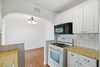 2025 Yorkshire Way, Mountain View, CA 94040 - Photo 18