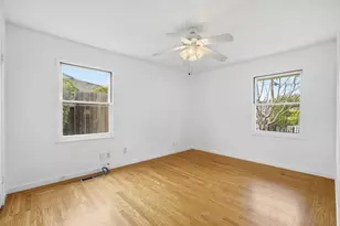 2025 Yorkshire Way, Mountain View, CA 94040 - Photo 20