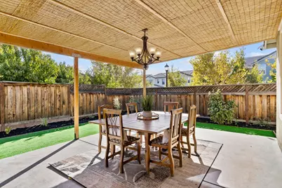 1070 S Atwood Ct, Mountain House, CA 95391 - Photo 46