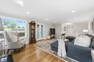 230 Rockridge Rd, San Carlos, CA 94070 - Photo 8