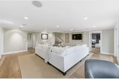 230 Rockridge Rd, San Carlos, CA 94070 - Photo 32