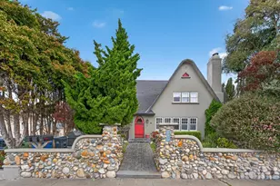 410 Pine Ave, Pacific Grove, CA 93950 - Photo 4