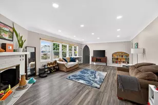 410 Pine Ave, Pacific Grove, CA 93950 - Photo 10