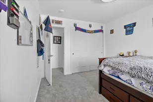 1911 Glarner St, Hollister, CA 95023 - Photo 24