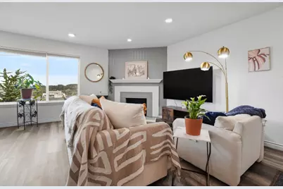 105 Oakridge Dr, Daly City, CA 94014 - Photo 2