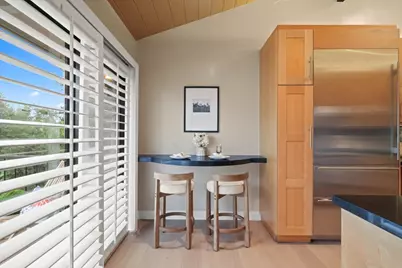 184 Sand Hill Cir, Menlo Park, CA 94025 - Photo 16