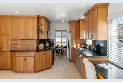 7 Yellowstone Way, Pacifica, CA 94044 - Photo 8