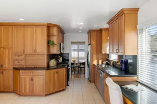 7 Yellowstone Way, Pacifica, CA 94044 - Photo 8