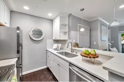 355 Half Moon Ln 9, Daly City, CA 94015 - Photo 6