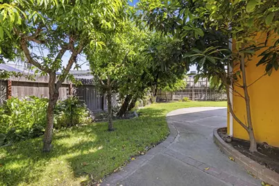 800 Treasure Ln, Manteca, CA 95337 - Photo 32