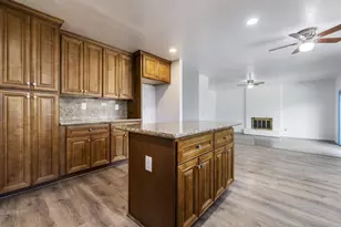 800 Treasure Ln, Manteca, CA 95337 - Photo 46